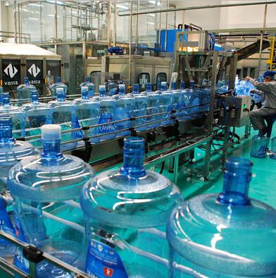 【天辰实业】纯净水设备是否可以过滤掉水中溶解的一些电解质