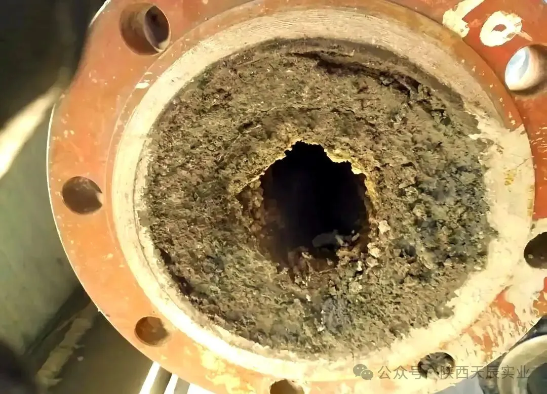 养殖场饮水水垢大、饮水嘴堵塞怎么处理？